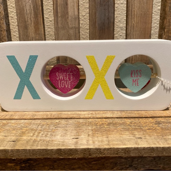 Valentine’s Day Tier Tray Decor, XOXO Wood Sign, Sweet Love & Kiss Me Wood Sign - Picture 4 of 16